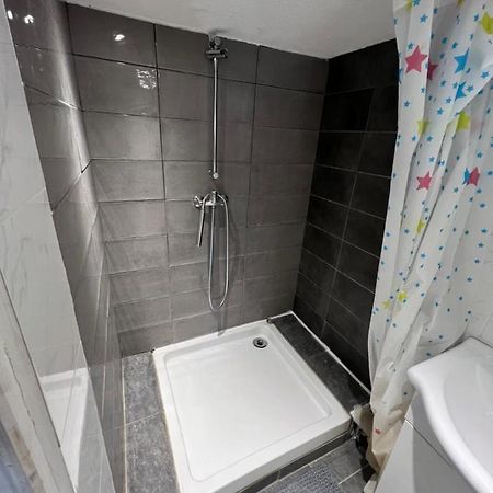 Mezzanine Apartment Montpellier Bagian luar foto